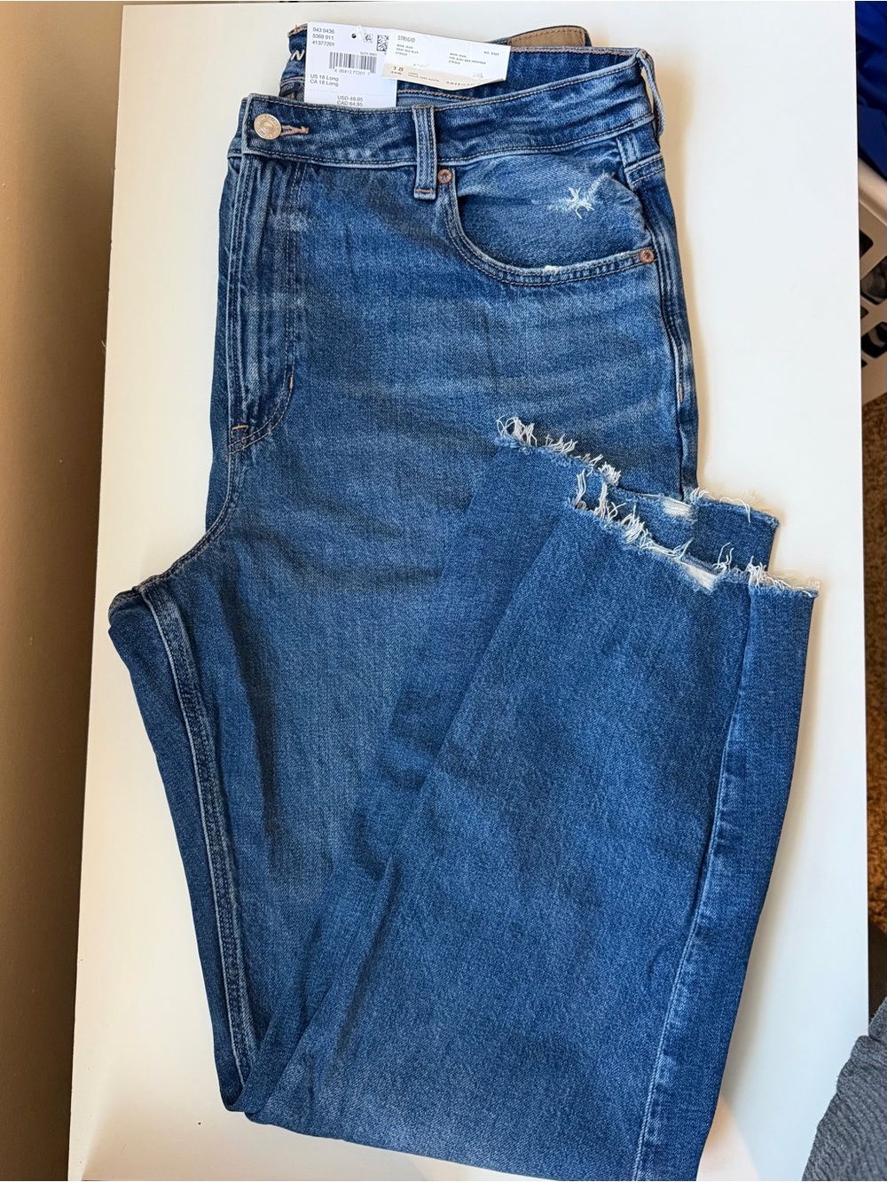 American Eagle Outfitters Women's Blue High-Rise Cropped Straight Jeans